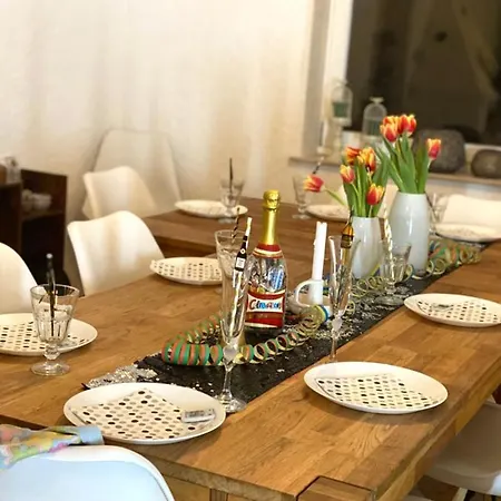 Grosses Waldhaus St Martin Mit Sauna, Kamin & Casa de Férias *